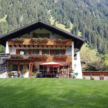 Haus Hubertus - Gaestehaus Sahler Партенен Экстерьер фото