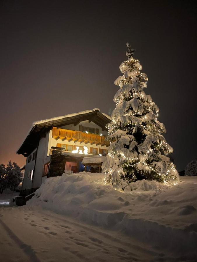 Haus Hubertus - Gaestehaus Sahler Партенен Экстерьер фото