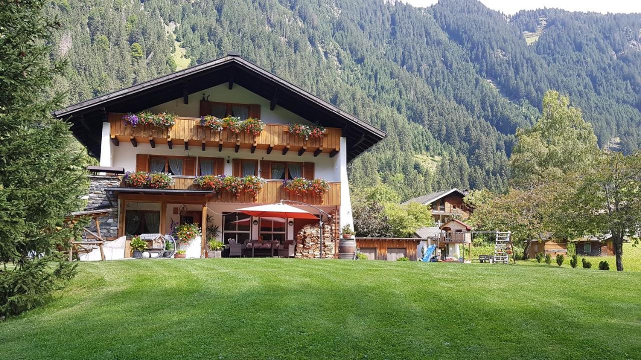 Haus Hubertus - Gaestehaus Sahler Партенен Экстерьер фото